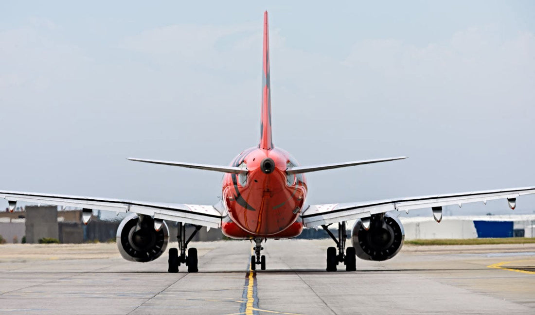 Aircraft on apron at Melbourne Airport