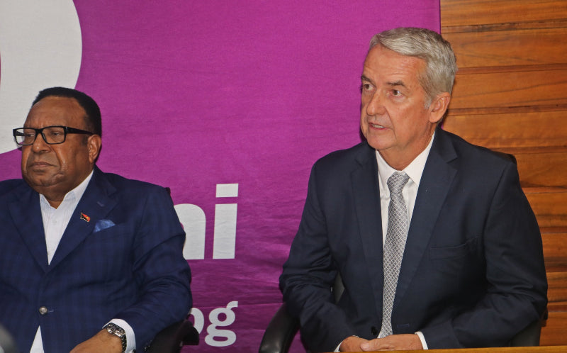 Air Niugini appoints new CEO, fails to squash B787 rumours