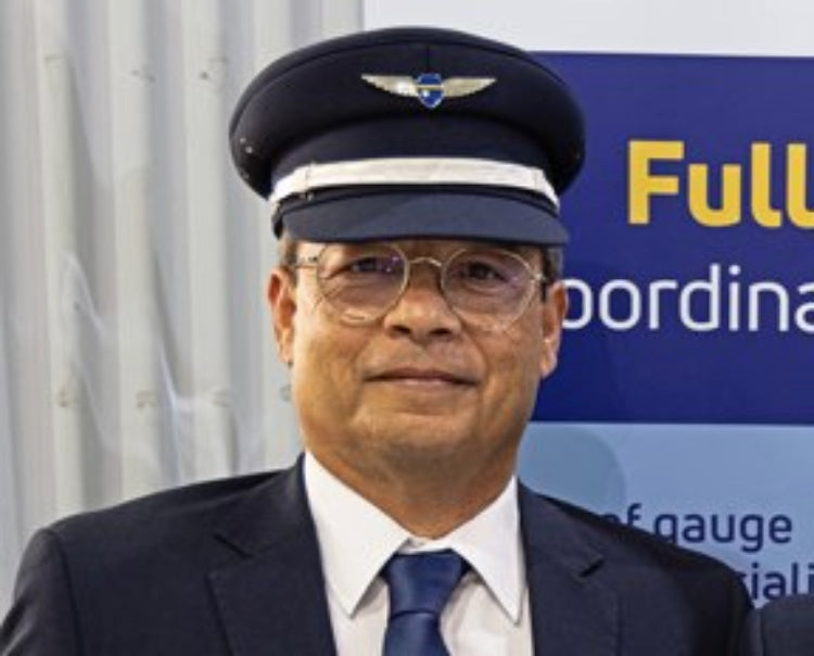 Robert Eoe Nauru Airlines CEO