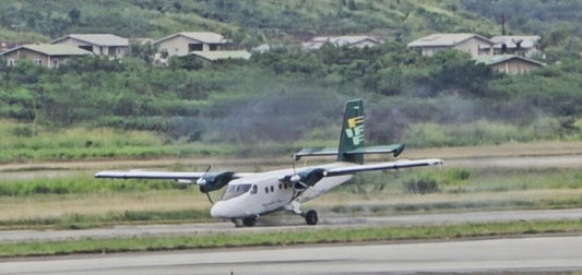Tropicair Twin Otter loses nose wheel gear after take-off